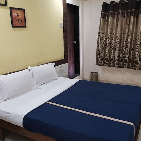 Hotel Royal Treat Kolhápur Kültér fotó