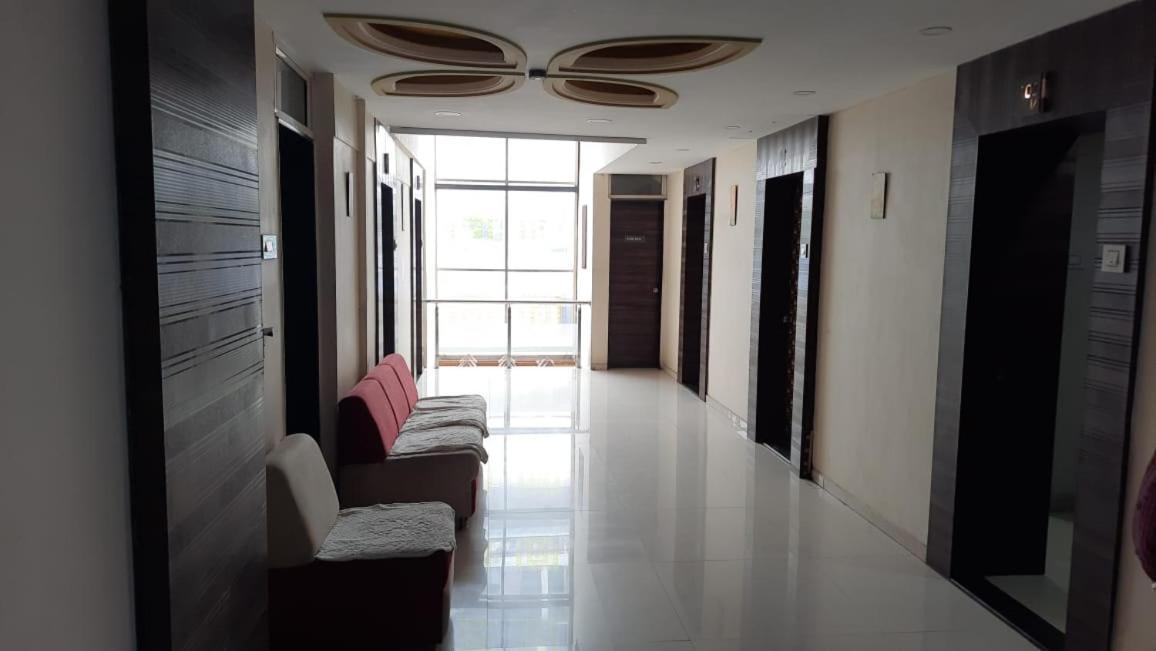 Hotel Royal Treat Kolhápur Kültér fotó
