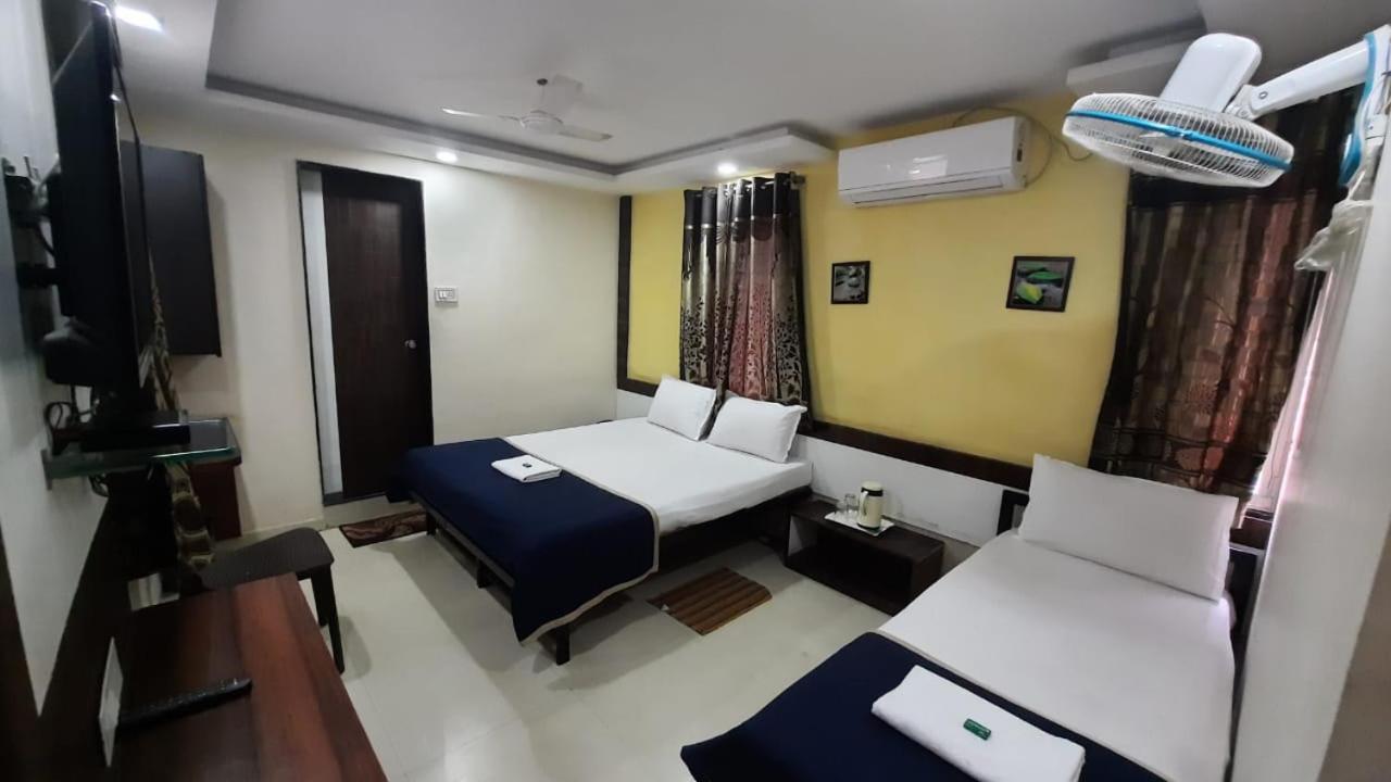 Hotel Royal Treat Kolhápur Kültér fotó