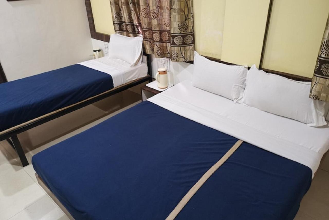 Hotel Royal Treat Kolhápur Kültér fotó