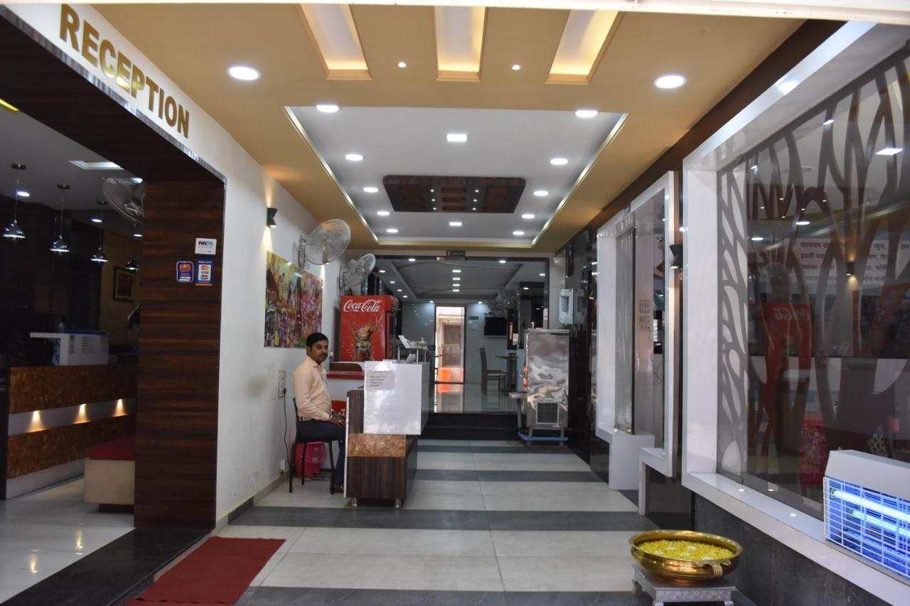 Hotel Royal Treat Kolhápur Kültér fotó